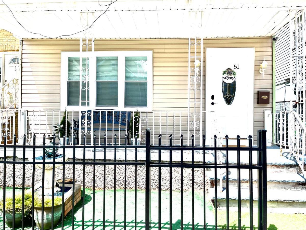 Cozy 1Br Apt In Elizabeth -10 Min To Ewr Airport & 30 Min To Nycアパートメント エクステリア 写真